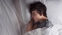 النوم مدة قصيرة.. دراسة تكشف أمرا “مثيرا”