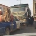 فيديو.. تعطل شاحنة أثناء عكسها السير في شارع شرق الرياض