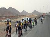 حجاج بريطانيون يصلون مصر بدراجات هوائية في طريقهم إلى مكة المكرمة