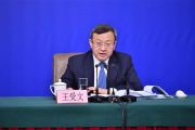 الصين تفكِّر في «حل وسط» لحل أزمة الـ350 مليار دولار مع الإدارة الأمريكية